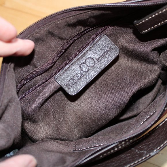 Giraffe Print Purse - Picture 4 of 5